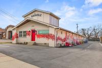 Fun and Fabulous - Walk to Bars, Coffee and Restaurants - B&B Nashville