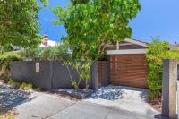 Fusion of 20th century charm and modern convenience - B&B Perth