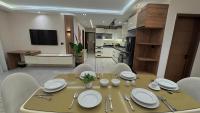 مدينتي - The Iconic Tower View - Bed and Breakfast Madinaty