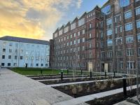 Modern Flat in Glasgow City FREE Parking & Wifi - Ferienwohnung