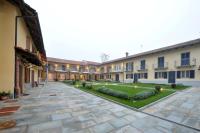Agriturismo Cascina Varìe - B&B Castagnito