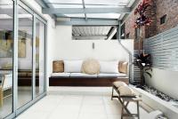 Absolute By Khove - B&B Gold Coast