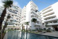 Nice & Comfortable 2BHK panoramic balcony with swimming pool - Ferienwohnung Aïn Harrouda