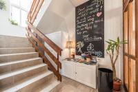 Big apartment with sea view Ero - B&B Sukošan