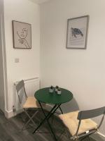 Amazing Studios 4 - East London - B&B London