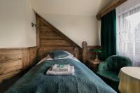 Single Room with Private Bathroom