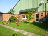 Ferienwohnung Stoeterau - ebenerdige FeWo mit Sonnenterrasse - B&B