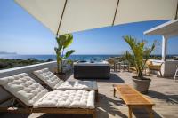 Deluxe One-Bedroom Apartment with Garden View