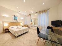 Viva Riviera 11 rue Commandant André - B&B Cannes