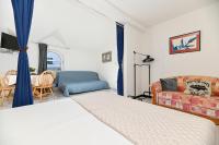 Studio with Terrace and Sea View 3