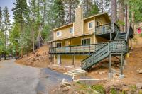 4 Mi to Lake Arrowhead Cabin with Grill and Deck! - Bed and Breakfast Twin Peaks