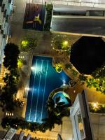 Chill Vibes in Ridgewood near NAIA Terminal 3, BGC and Venice with Lap pool, WIFI and Netflix - Bed and Breakfast Manilla