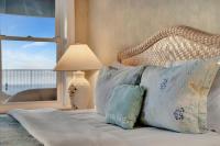 Stones Throw Beachfront Family Suite #3 VIEWS - B&B Clearwater Beach
