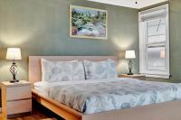 Stones Throw Beachfront Premier Suite #4 VIEWS - B&B Clearwater Beach