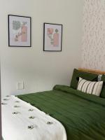Chic Living on Newbury Street - B&B