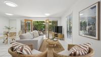 Brunswick Beach Club - Coastal Comfort Near The Be - Bed and Breakfast
