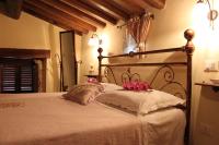 B&B Ortignano Raggiolo - Casa Vacanze Le Antiche Pietre - Bed and Breakfast Ortignano Raggiolo