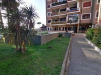 Grazioso appartamento posizione ideale Metro C - B&B