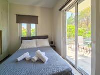 Apartamento de 2 dormitorios con balcón y vistas al mar