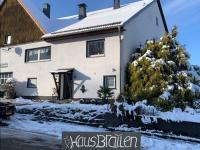 Haus Brailen - Grosses Ferienhaus mit XL Dachterrasse und Privatgarten - B&B Brilon