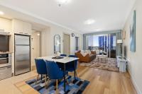 City Lux 2Bed Apt, Parking, Pool - B&B