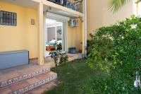 A deux pas de la plage de la BaieOrientale grand appartement avec jardin - B&B