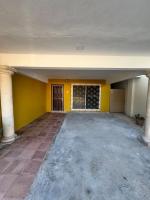 Casa en el Centro de Mérida, 5 habitaciones y 3 baños, ideal para grupos - B&B Mérida