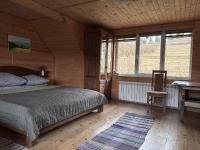 Dreibettzimmer mit Balkon