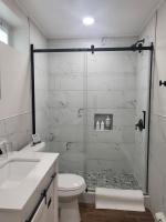 Modern Farmhouse Decor With Washer & Dryer - B&B
