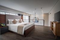 King Room with Balcony
