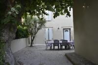 Gite chez les Truph - Bed and Breakfast Entraigues-sur-la-Sorgue