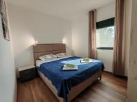 Apartamento de 1 dormitorio con balcón y vistas al mar
