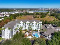 Disney Accessibility Star Wars Vacation Apartment Near Parks - B&B