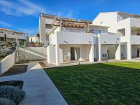 MARINE DE BRAVONE T2 Terrasse Front de mer - Plage pieds dans l'eau - Clim - Piscine - WIFI - B&B
