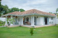 Oak Tree Villa - B&B Hikkaduwa