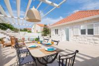 Villa DolceVita - B&B Sutivan