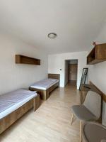 Zweibettzimmer mit eigenem Bad