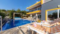 Islamlar Village 3 Bedroom Villa - B&B Kalkan