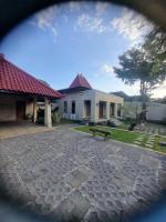 Vila Pribadi di Klaten - 3 Kamar Tidur - Pendopo & Dapur - Chambres d’hôtes Gondangwinangun