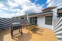 Ocean Blue Homestay - Bed and Breakfast