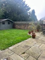 Chestnut Cottage - 4 bedroom house - Bed and Breakfast Kings Worthy