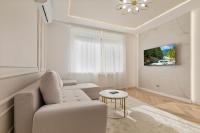 Elegant 1BR Apt with AC - B&B Bratislava