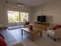 Appartamento con 2 Camere da Letto e Vista Giardino