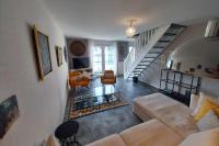 Spacious apartment with balcony - B&B Vannes