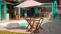 Casa de Praia em Bertioga, São Paulocom Piscina Ar Condicionado Wifi a 500m do Mar - B&B Bertioga