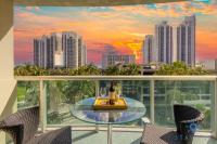 Apartment 2BR 2BTH - Free Parking - Bed and Breakfast Sunny Isles Beach