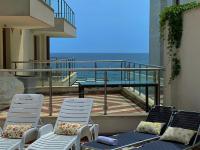 Apartamento con terraza