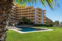 2 Bed-Sleeps 4-Vilamoura Beach-Pool-Spa-Balcony - B&B Quarteira