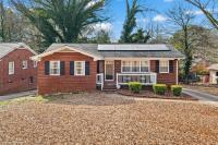 The Rhitreat, 2BR, 10 Min to Downtown & Airport - B&B Atlanta