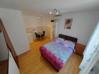 Standard Double Room with Shared Bathroom